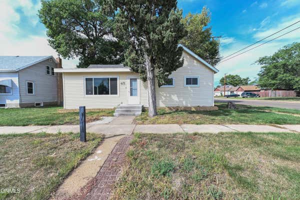 45 9TH AVE W, DICKINSON, ND 58601 - Image 1