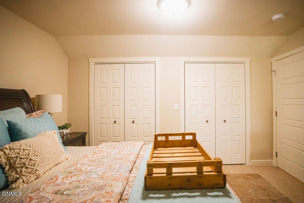 Jamestown, North Dakota, 58401, United States, ,4 BathroomsBathrooms,Residential,Active,1868132