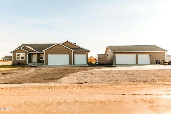 13672 HAWTHORN LOOP NW, WILLISTON, ND 58801 - Image 1