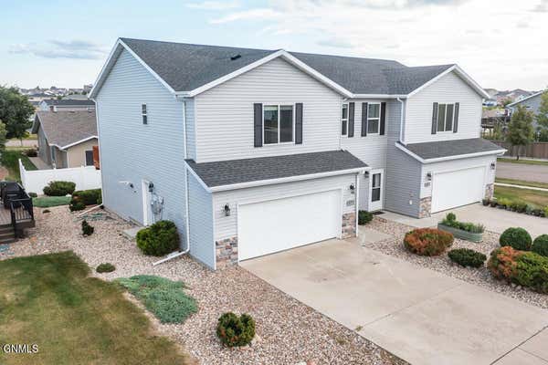 917 CALVERT DR, BISMARCK, ND 58503 - Image 1