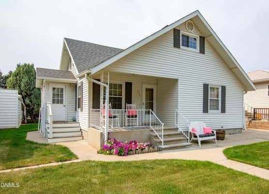 205 3RD AVE NW, BEULAH, ND 58523 - Image 1