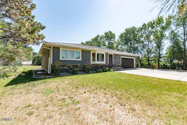 655 E BRISTOL DR, BISMARCK, ND 58501 - Image 1