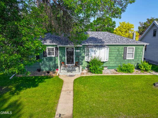 1502 MAIN ST, WILLISTON, ND 58801 - Image 1