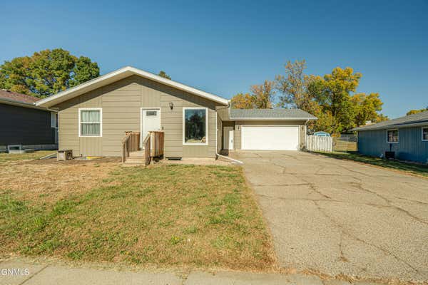 2200 GRANT DR, BISMARCK, ND 58501 - Image 1