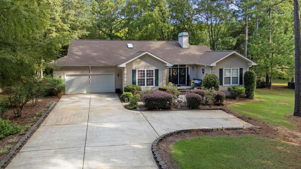 112 ARBOR LN, MCCORMICK, SC 29835, photo 1 of 53