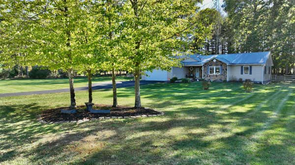 213 WOODHAVEN CIR, LEWISBURG, WV 24901 - Image 1