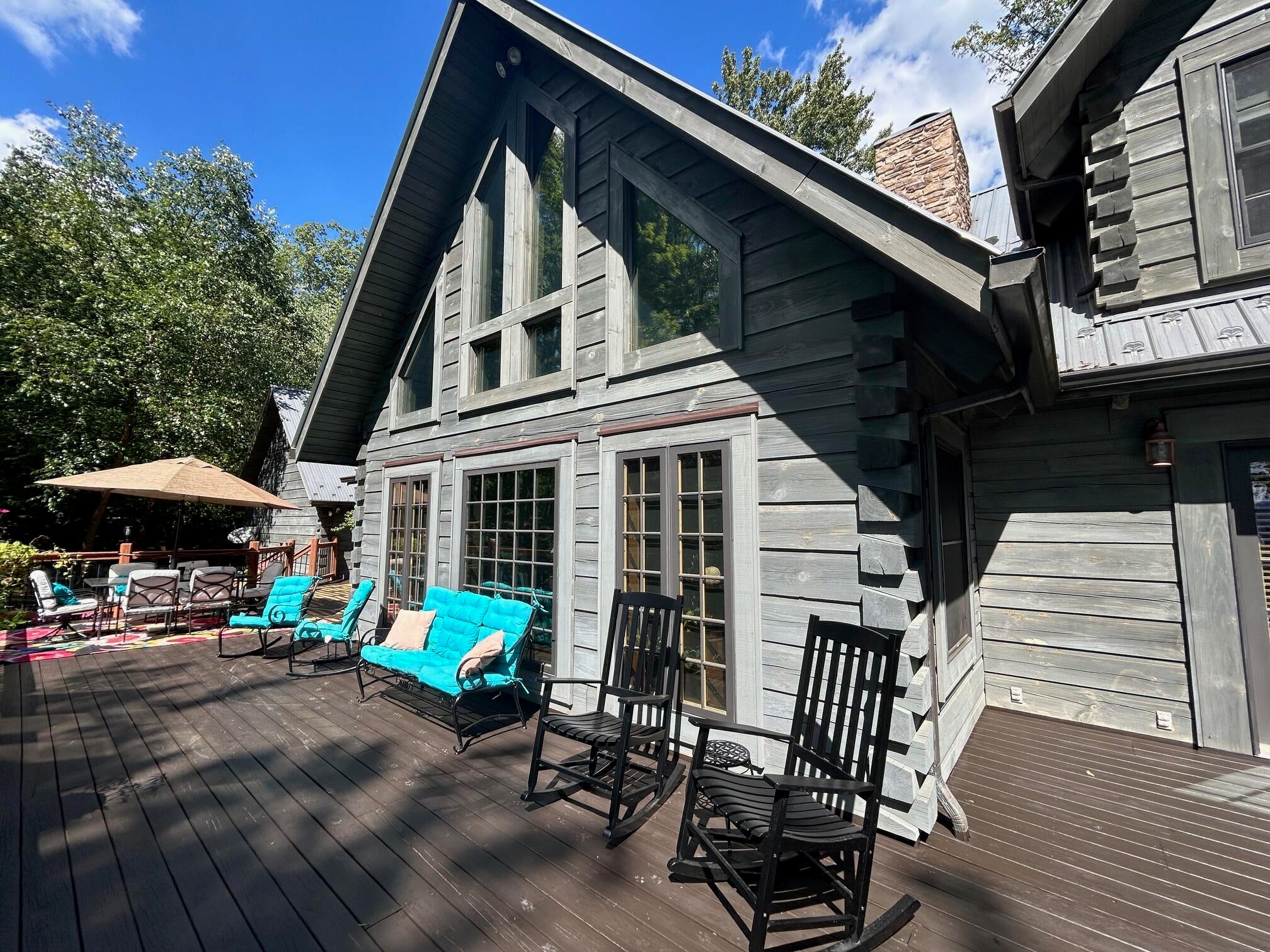 Lewisburg, West Virginia, 24901, United States, 4 Bedrooms Bedrooms, ,4 BathroomsBathrooms,Residential,Active,1936629