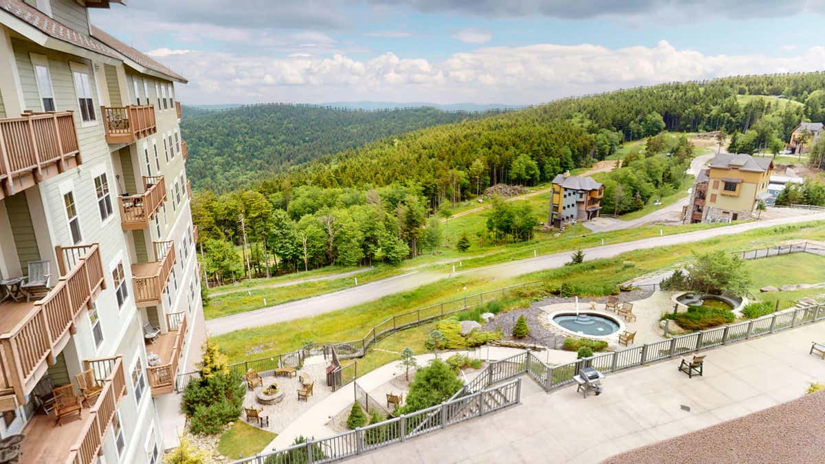 409 SOARING EAGLE 128 TOP OF THE WORLD LOOP, SNOWSHOE, WV 26209, photo 1 of 22