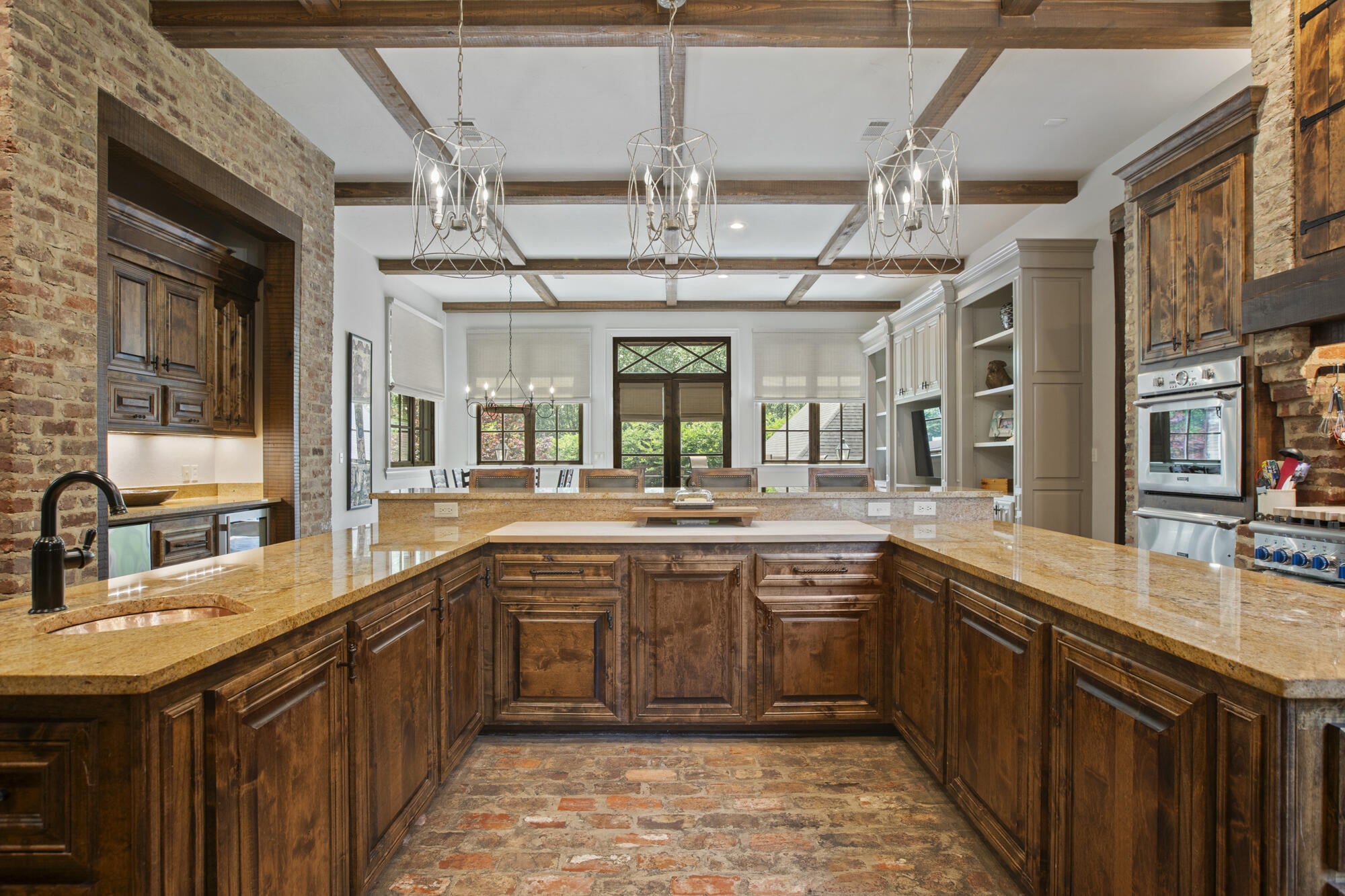 Hattiesburg, Mississippi, 39402, United States, 5 Bedrooms Bedrooms, ,5 BathroomsBathrooms,Residential,Active,2014920