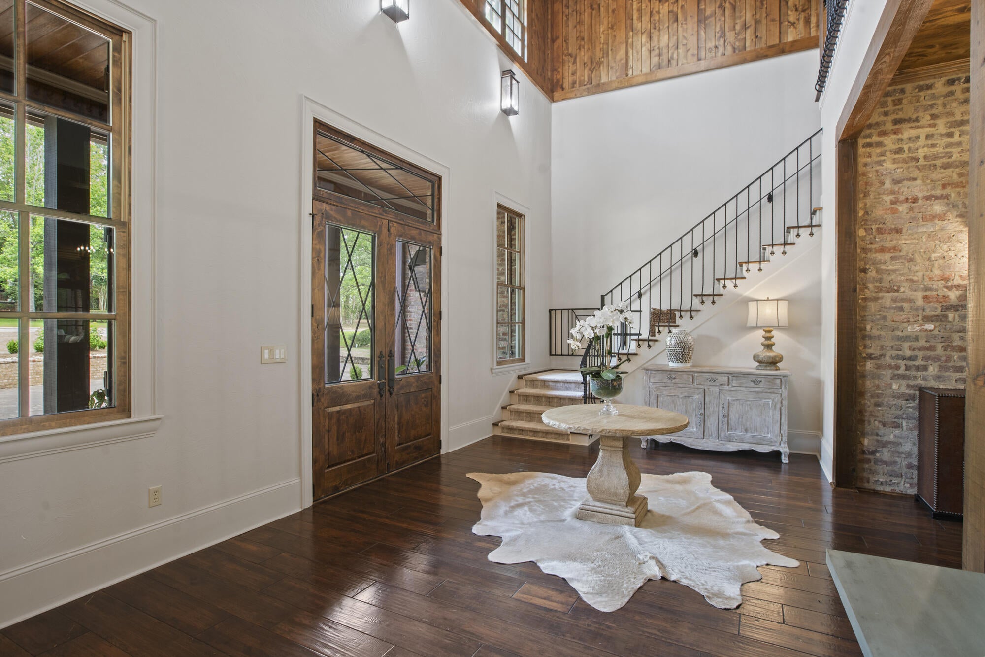 Hattiesburg, Mississippi, 39402, United States, ,5 BathroomsBathrooms,Residential,Active,1820499