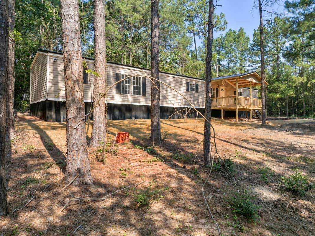 75 J BARNES RD, PURVIS, MS 39475, photo 1 of 34