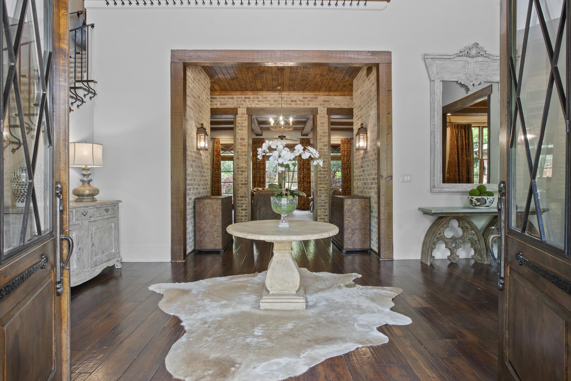 Hattiesburg, Mississippi, 39402, United States, ,5 BathroomsBathrooms,Residential,Active,1820499