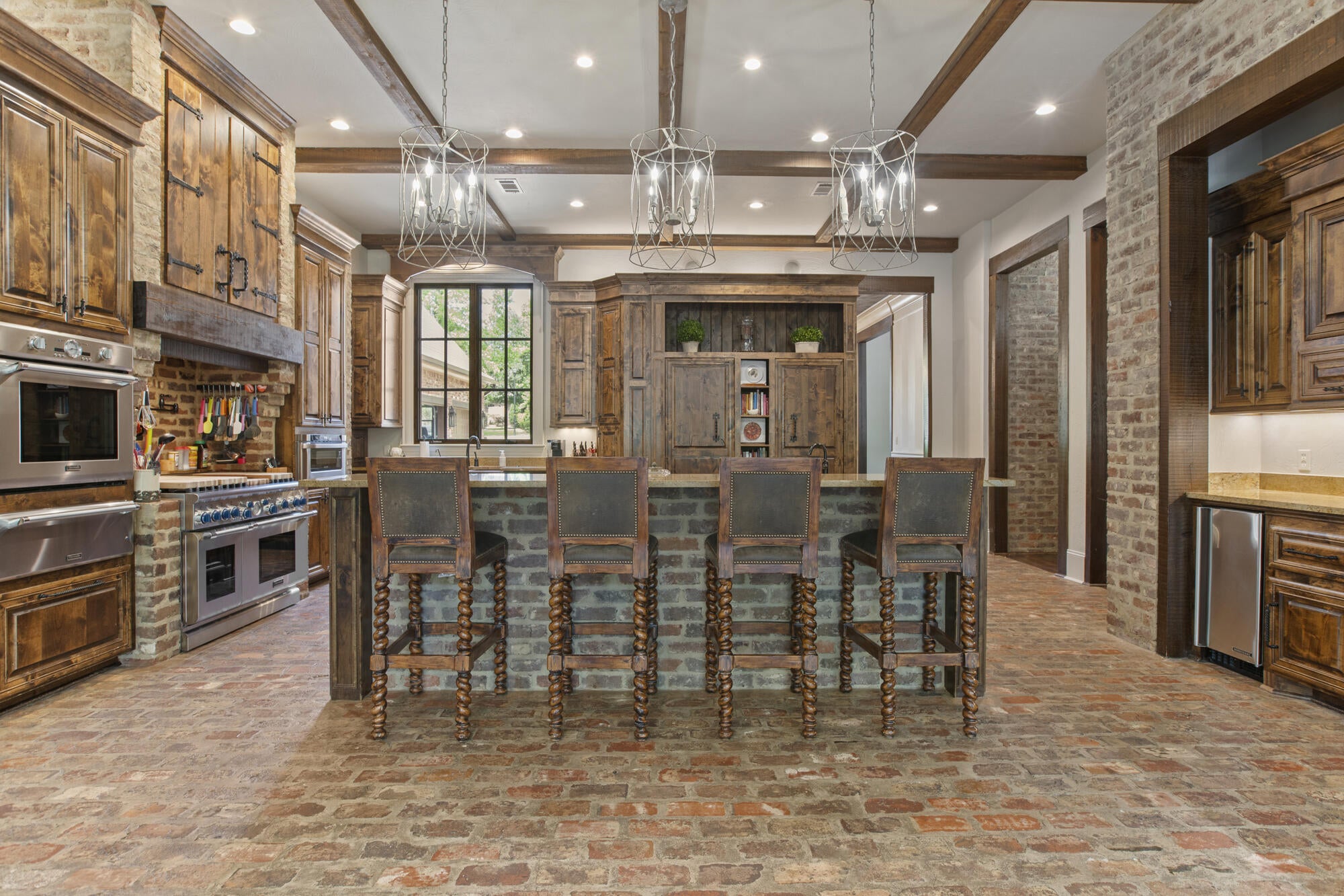 Hattiesburg, Mississippi, 39402, United States, 5 Bedrooms Bedrooms, ,5 BathroomsBathrooms,Residential,Active,2014920