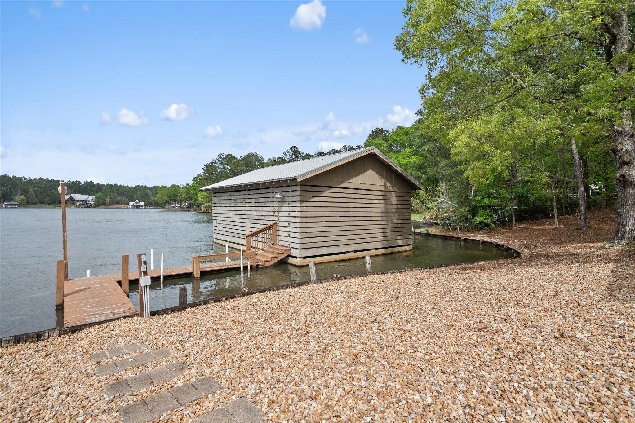 Lumberton, Mississippi, 39455, United States, ,3 BathroomsBathrooms,Residential,Active,1761599