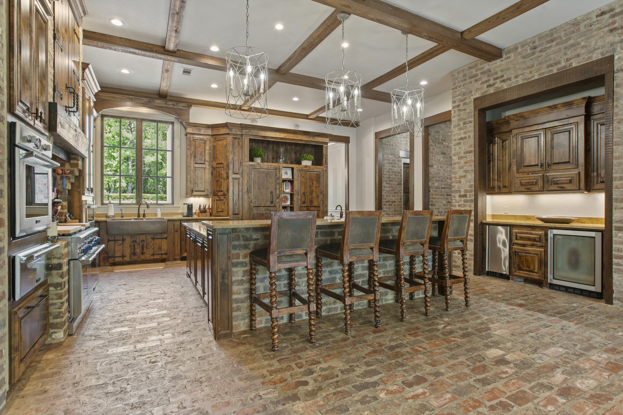 Hattiesburg, Mississippi, 39402, United States, 5 Bedrooms Bedrooms, ,5 BathroomsBathrooms,Residential,Active,2014920