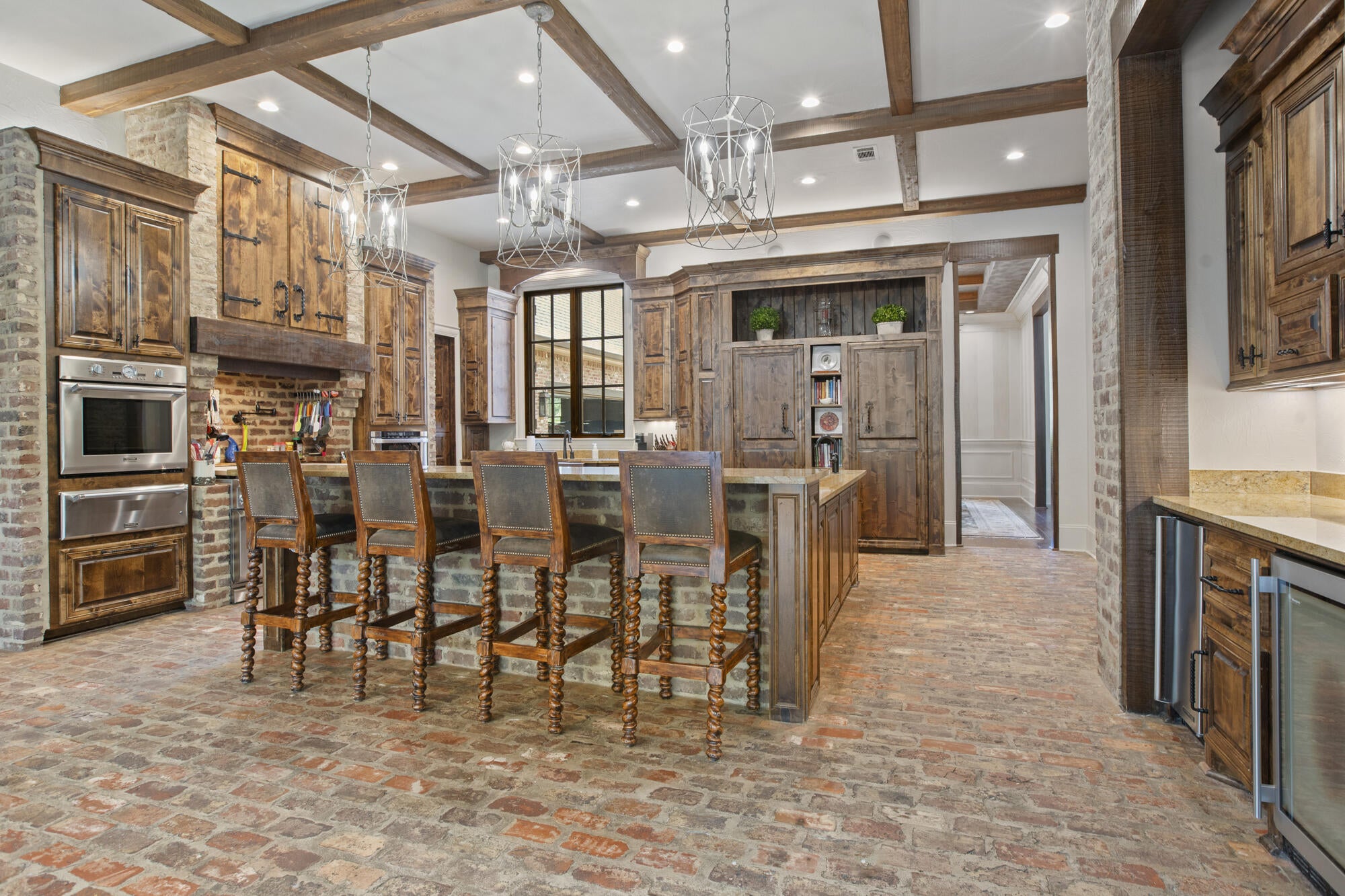 Hattiesburg, Mississippi, 39402, United States, 5 Bedrooms Bedrooms, ,5 BathroomsBathrooms,Residential,Active,2014920