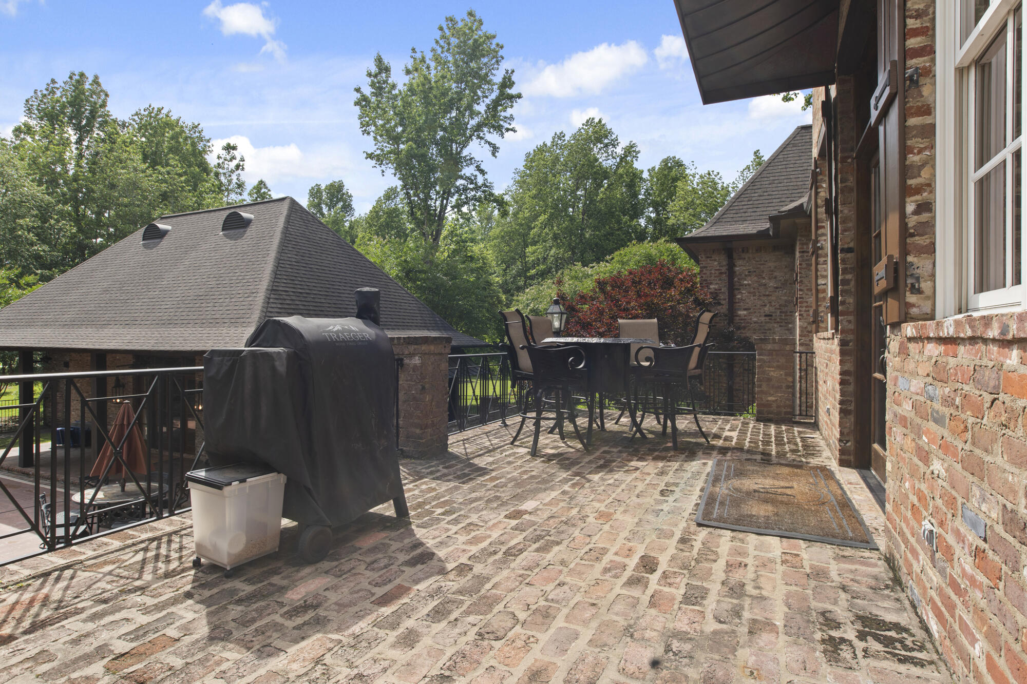 Hattiesburg, Mississippi, 39402, United States, 5 Bedrooms Bedrooms, ,5 BathroomsBathrooms,Residential,Active,2014920