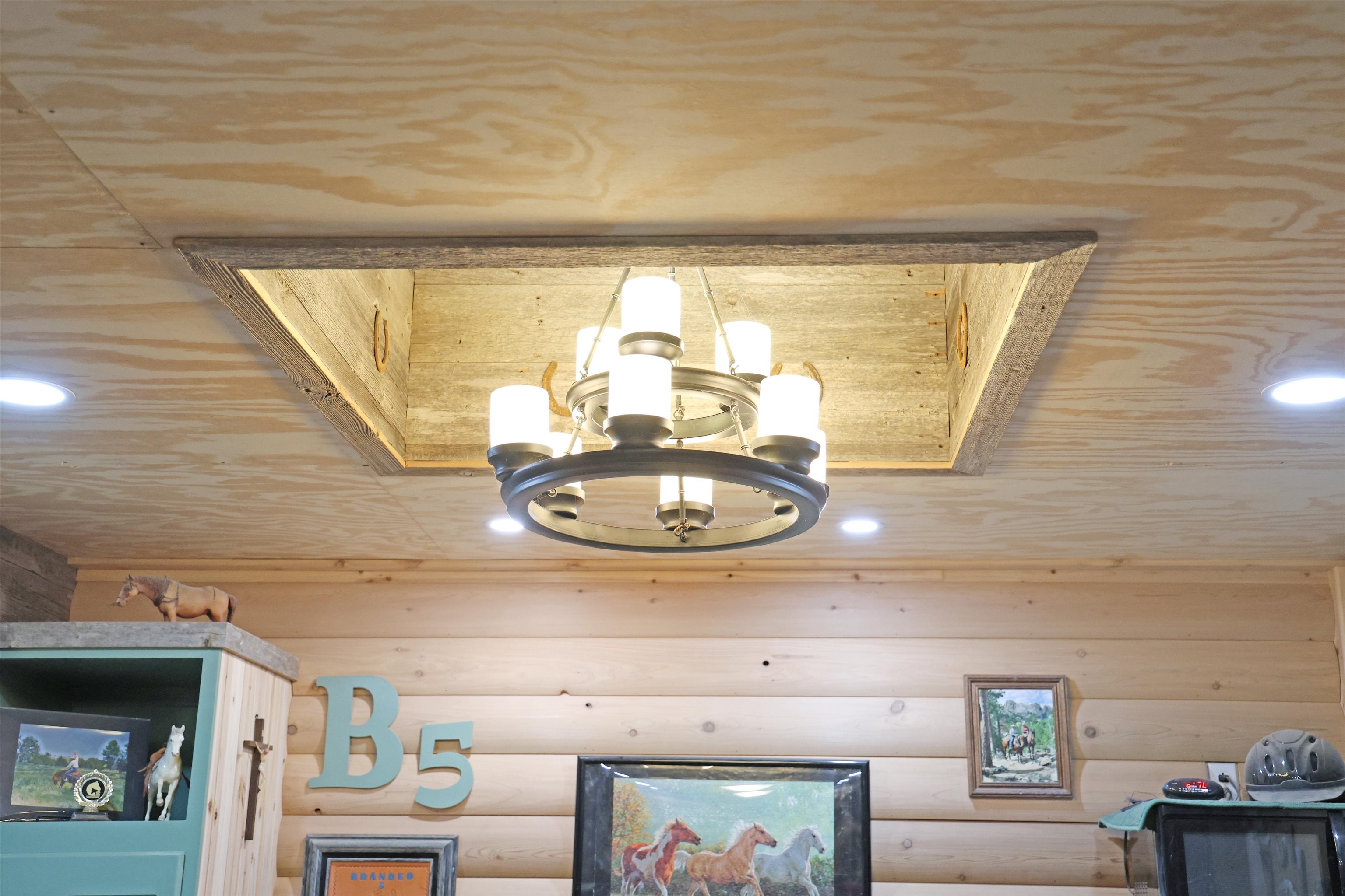 Hays, Kansas, 67601, United States, 5 Bedrooms Bedrooms, ,5 BathroomsBathrooms,Residential,Active,1964298