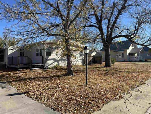 208 LINCOLN ST, QUINTER, KS 67752 - Image 1