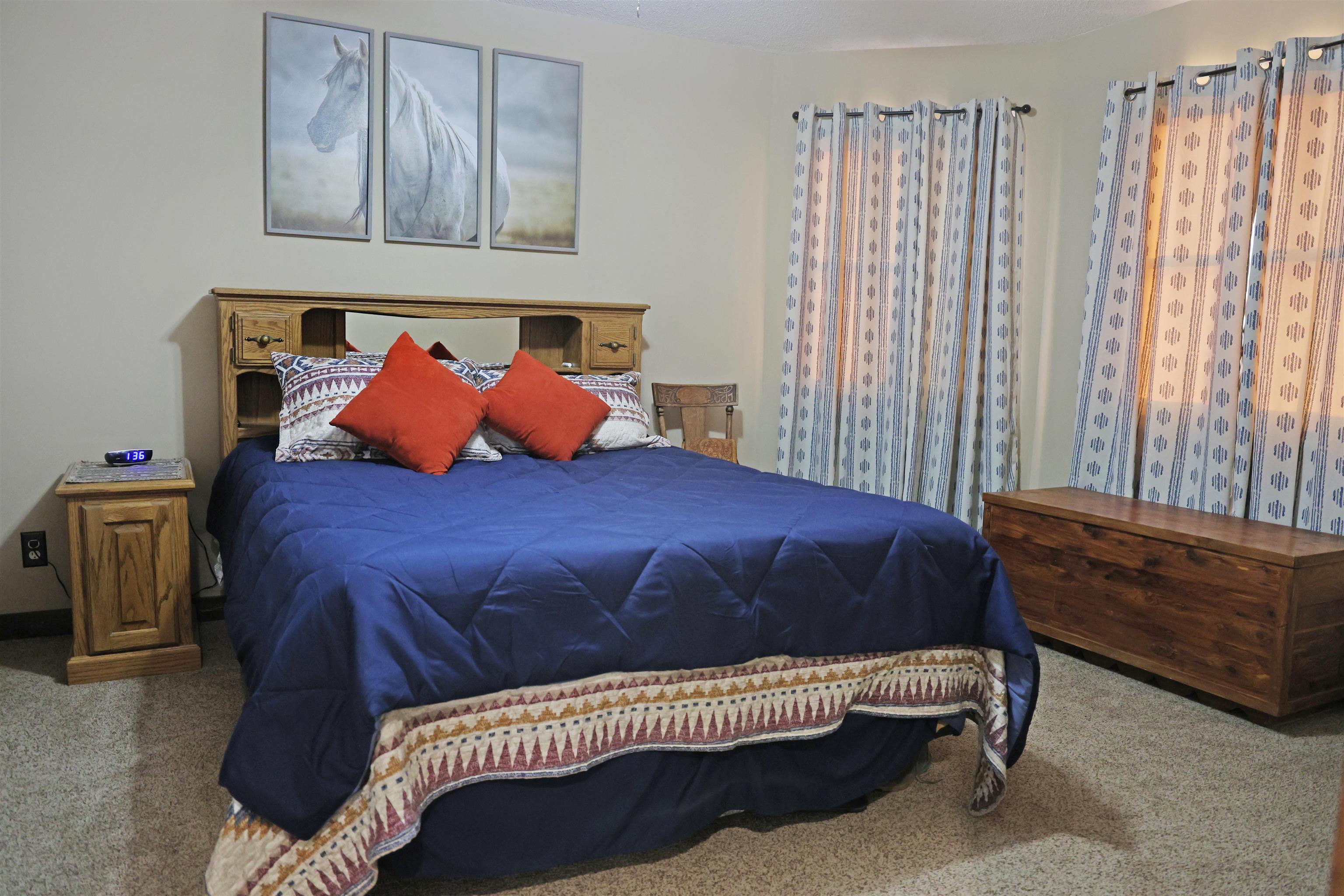 Hays, Kansas, 67601, United States, 5 Bedrooms Bedrooms, ,5 BathroomsBathrooms,Residential,Active,1964298