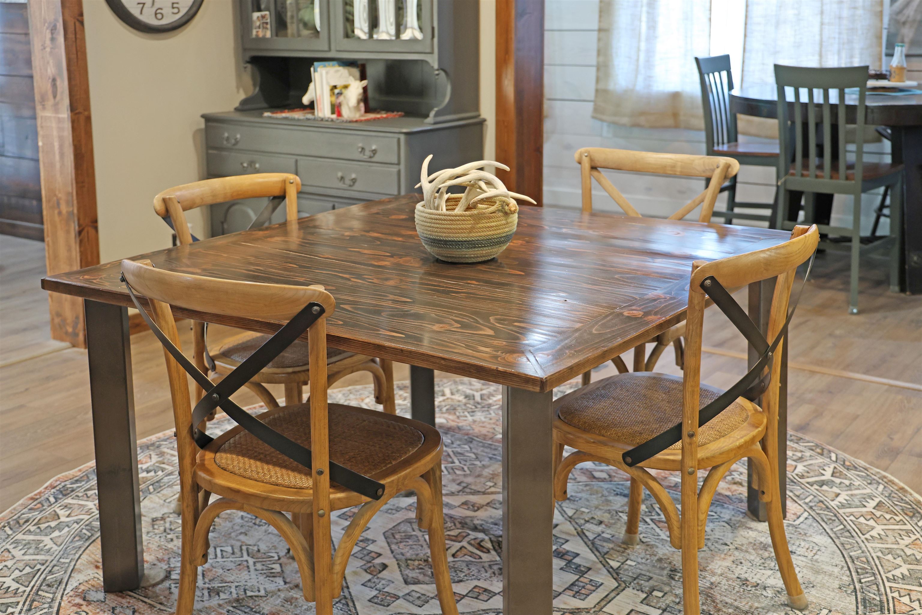 Hays, Kansas, 67601, United States, 5 Bedrooms Bedrooms, ,5 BathroomsBathrooms,Residential,Active,1964298