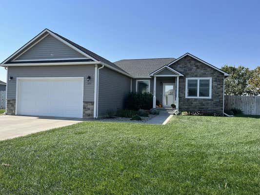 2211 PRAIRIE ROSE DR, GREAT BEND, KS 67530 - Image 1