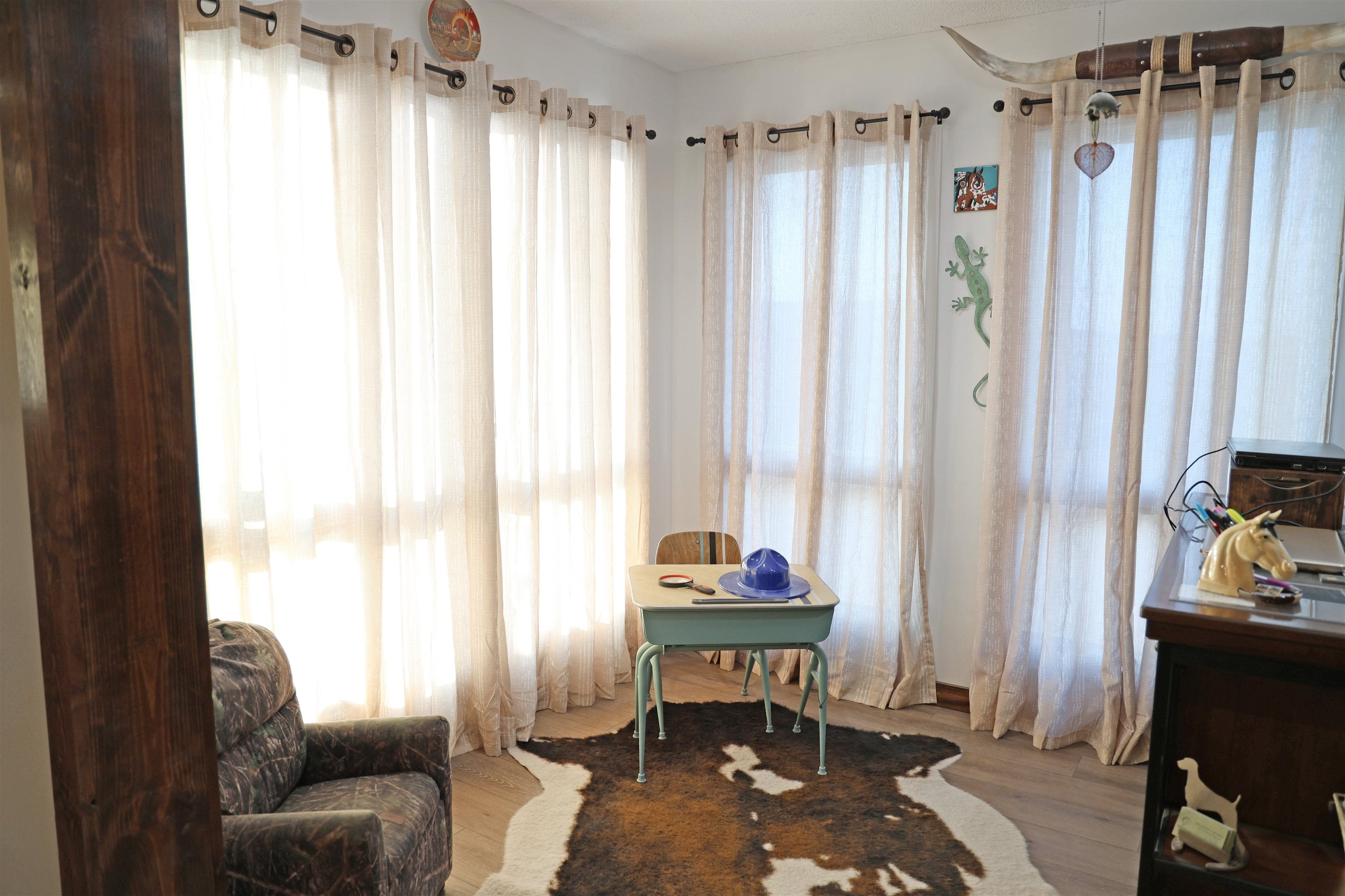 Hays, Kansas, 67601, United States, 5 Bedrooms Bedrooms, ,5 BathroomsBathrooms,Residential,Active,1964298