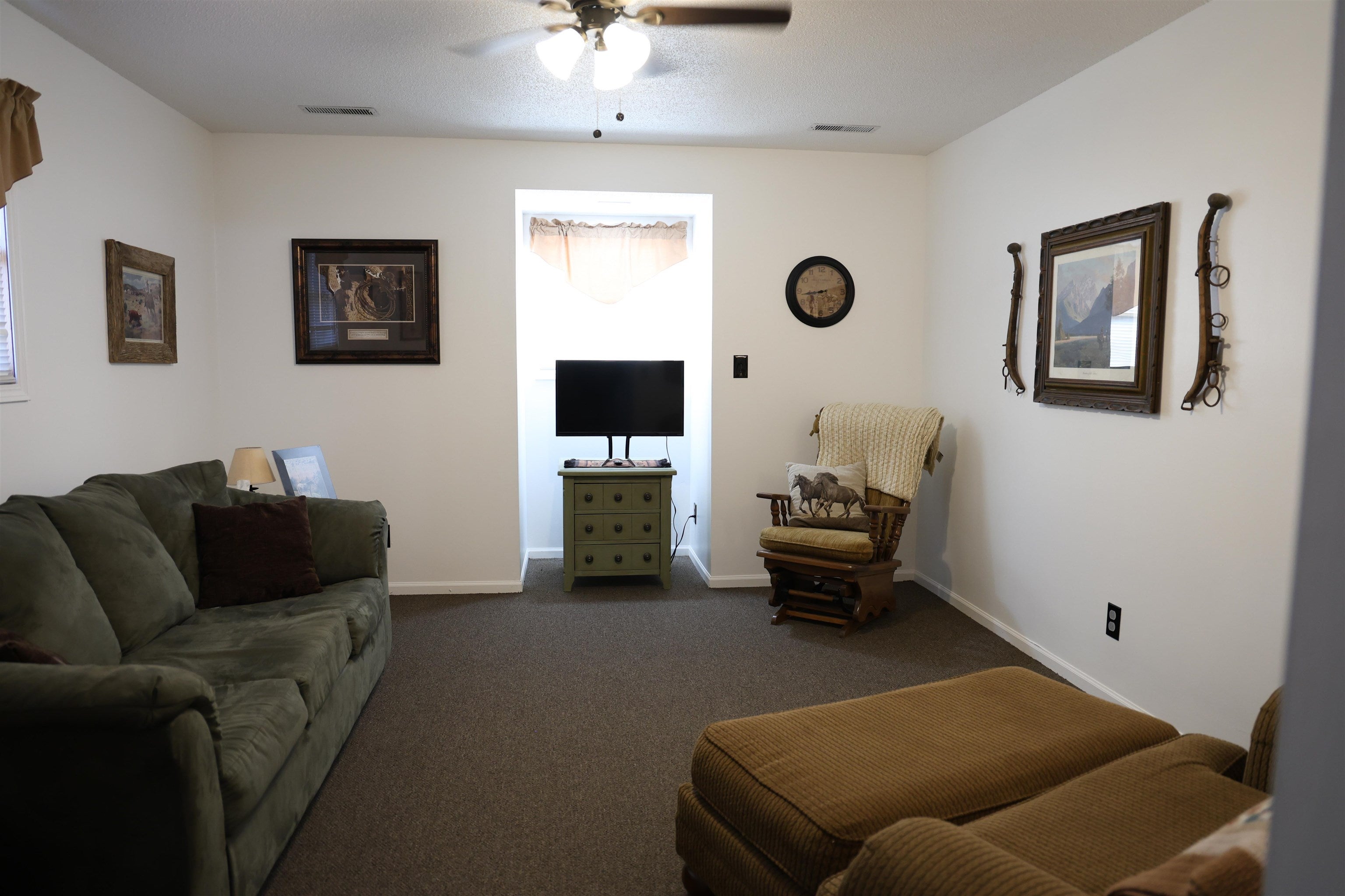 Hays, Kansas, 67601, United States, 5 Bedrooms Bedrooms, ,5 BathroomsBathrooms,Residential,Active,1964298