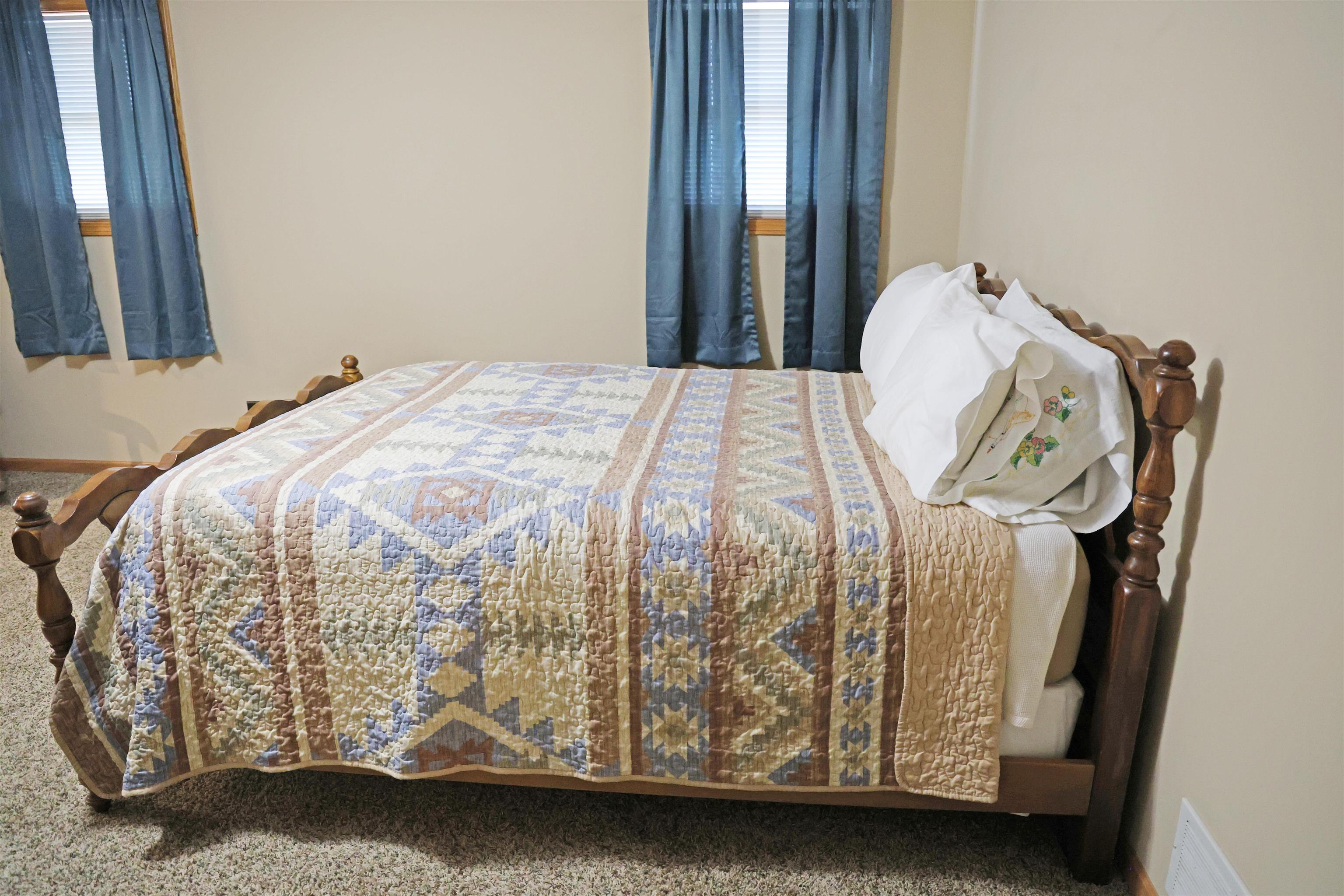 Hays, Kansas, 67601, United States, 5 Bedrooms Bedrooms, ,5 BathroomsBathrooms,Residential,Active,1964298