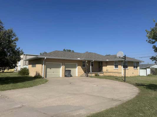 1000 ROXANNA DR, GREAT BEND, KS 67530 - Image 1