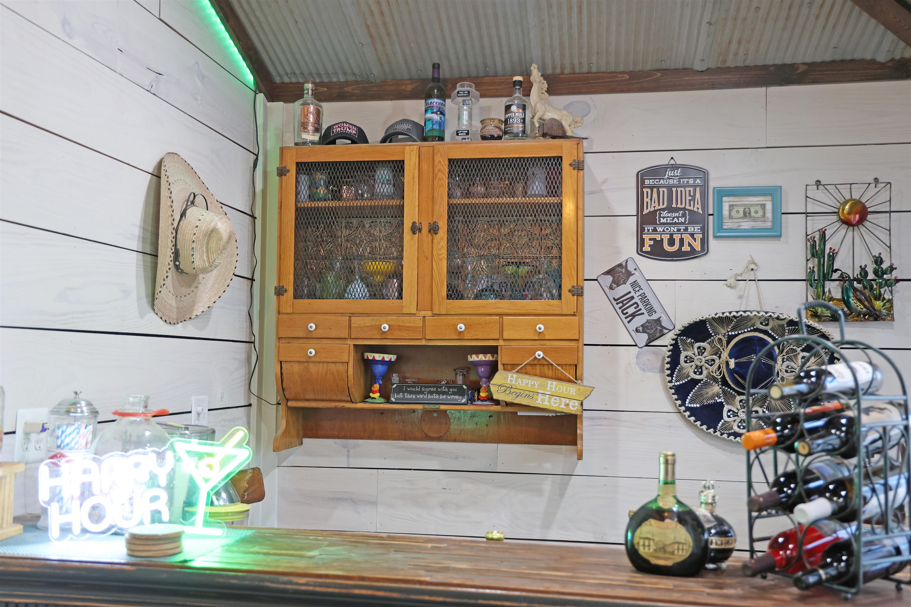 Hays, Kansas, 67601, United States, 5 Bedrooms Bedrooms, ,5 BathroomsBathrooms,Residential,Active,1964298