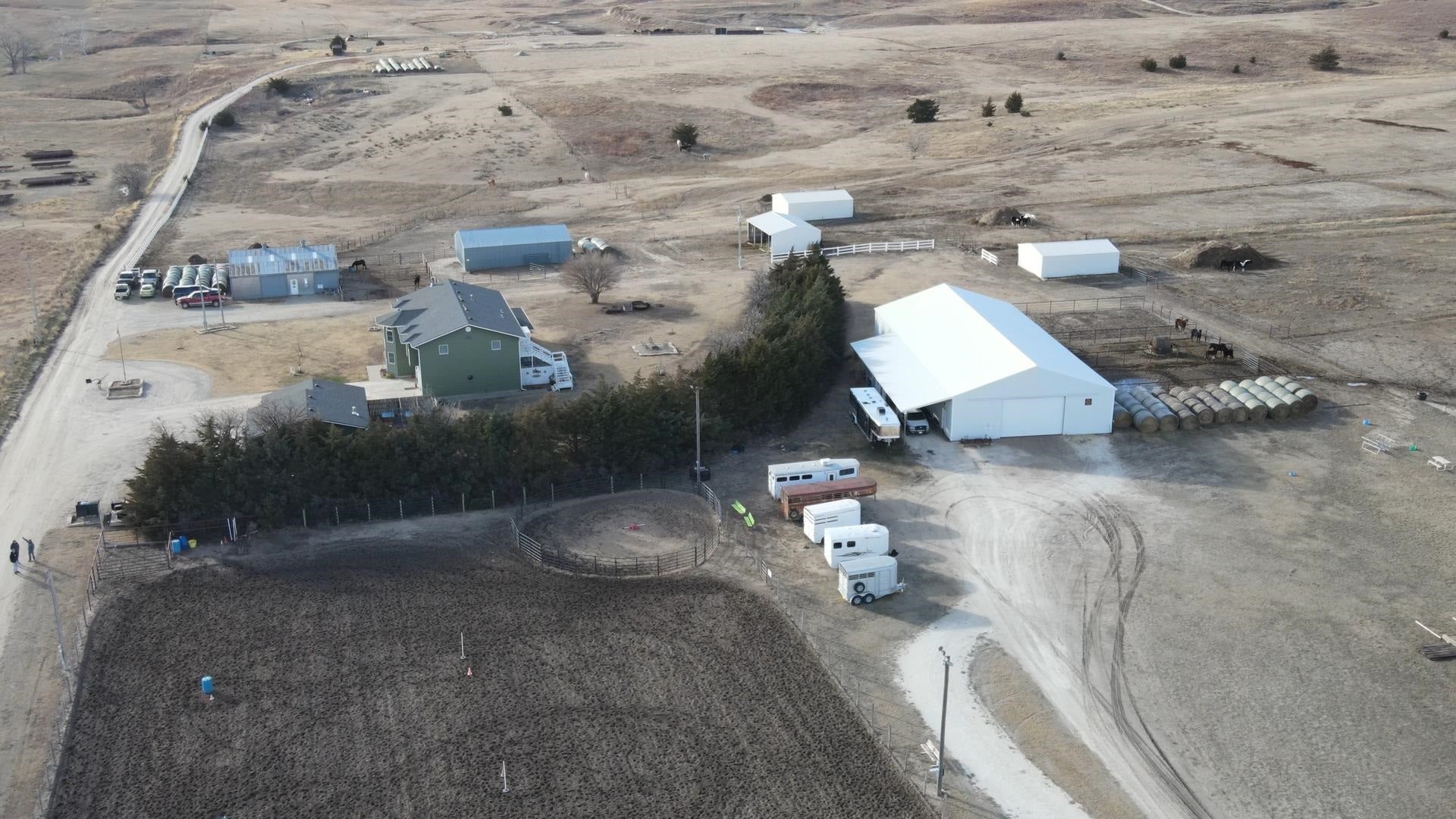 Hays, Kansas, 67601, United States, 5 Bedrooms Bedrooms, ,5 BathroomsBathrooms,Residential,Active,1964298