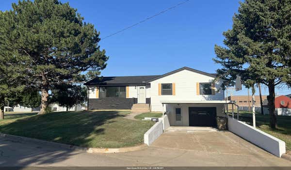 1112 N CLAY ST, HOISINGTON, KS 67544 - Image 1