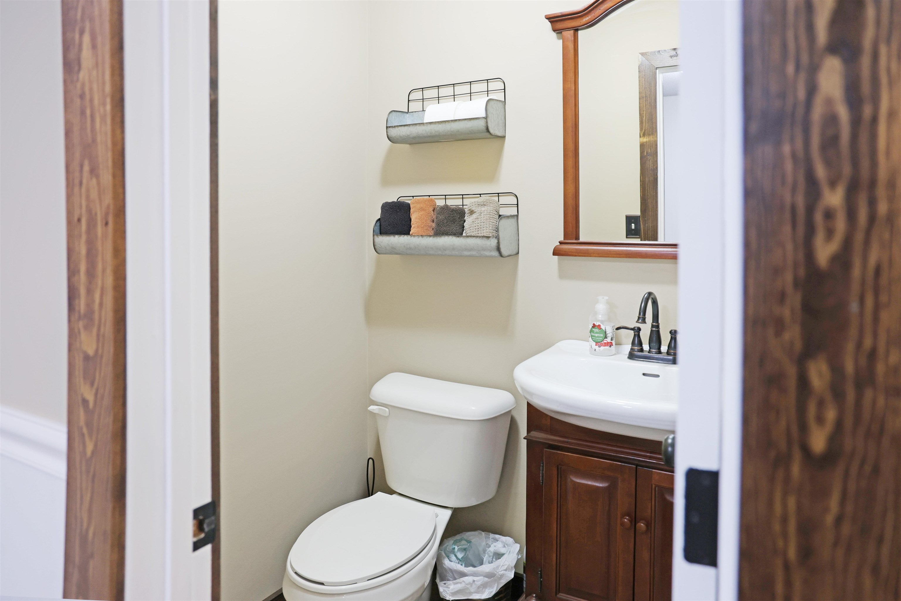 Hays, Kansas, 67601, United States, 5 Bedrooms Bedrooms, ,5 BathroomsBathrooms,Residential,Active,1964298