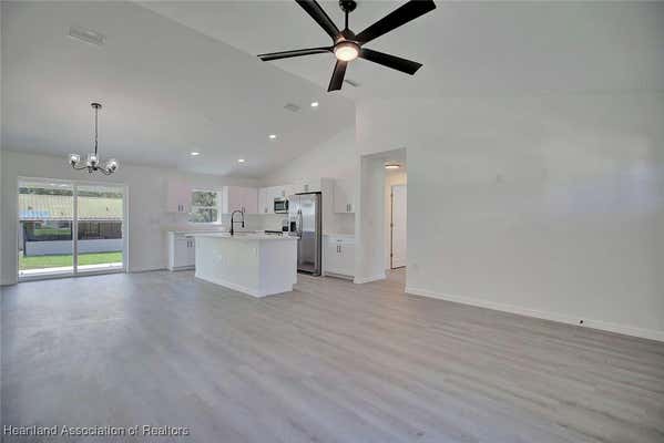 2731 W ALBATROSS RD, AVON PARK, FL 33825, photo 3 of 41