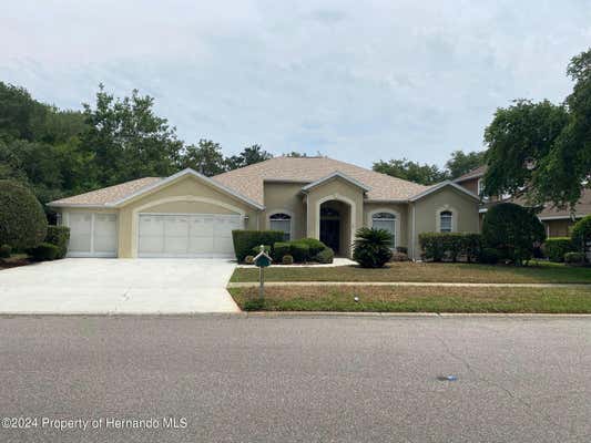 4540 GOLF CLUB LN, SPRING HILL, FL 34609, photo 2 of 60