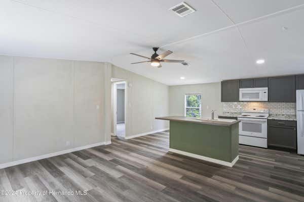 7377 MOBLEY RD, BROOKSVILLE, FL 34601, photo 3 of 94