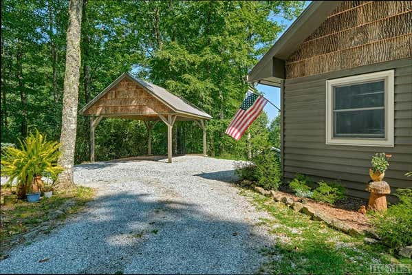 41 FLAT CREEK DR, GLENVILLE, NC 28736, photo 3 of 40