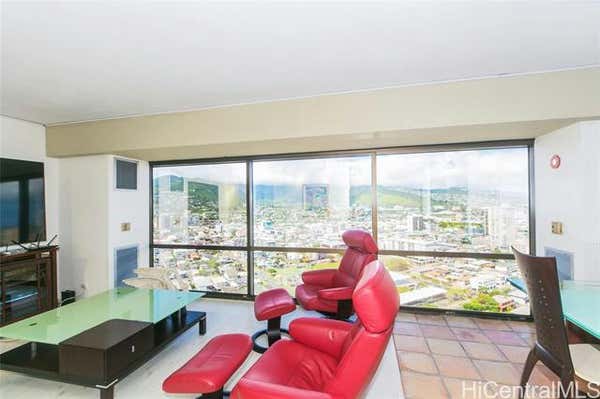 1750 KALAKAUA AVE APT 2903, HONOLULU, HI 96826, photo 4 of 24