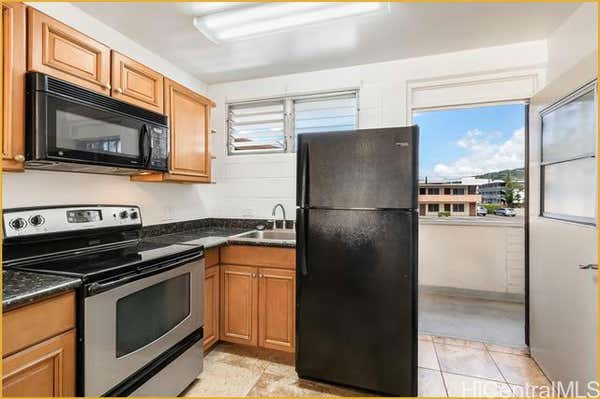 909 UNIVERSITY AVE APT 208, HONOLULU, HI 96826, photo 5 of 22