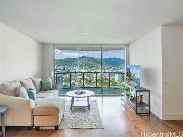 1837 KALAKAUA AVE APT 1609, HONOLULU, HI 96815, photo 1 of 25