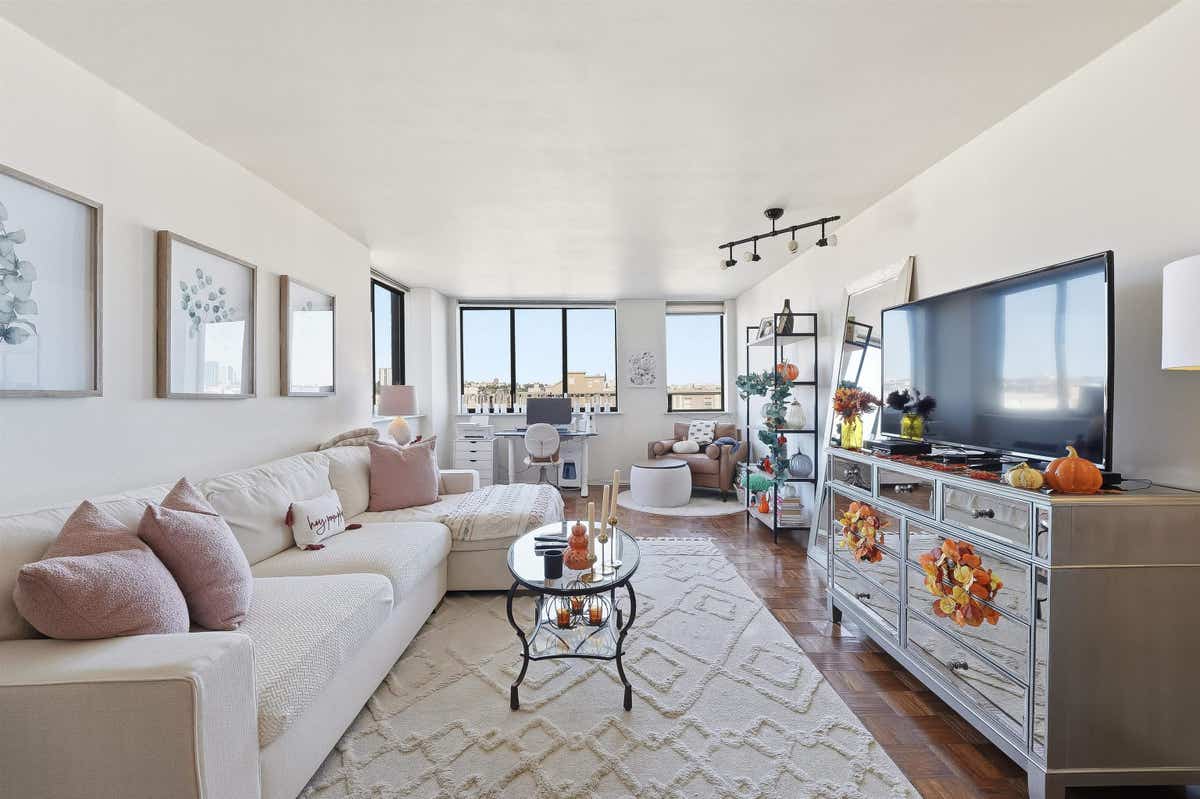 300 Newark St Unit 7D