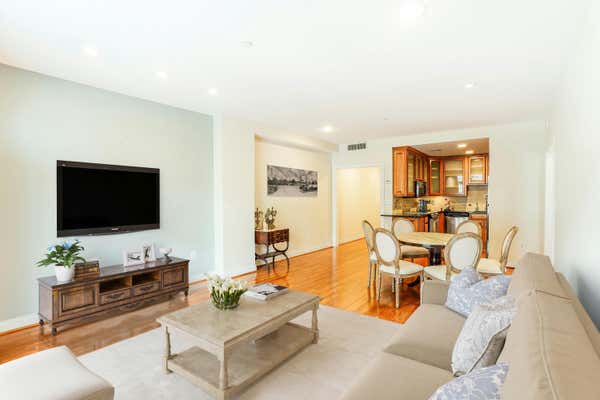 207 SHEARWATER CT W APT 31, JERSEY CITY, NJ 07305 - Image 1