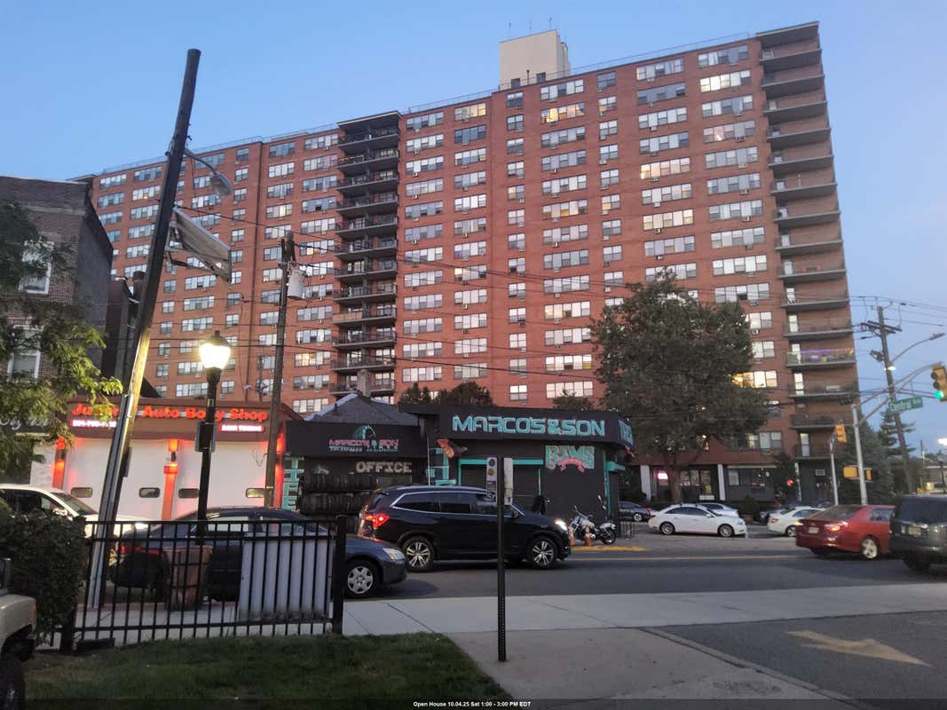 500 Central Ave Unit 1211  