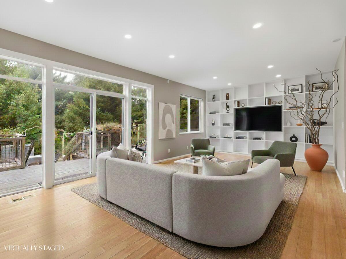 Arcata, California, 95521, United States, 4 Bedrooms Bedrooms, ,4 BathroomsBathrooms,Residential,Active,2007067