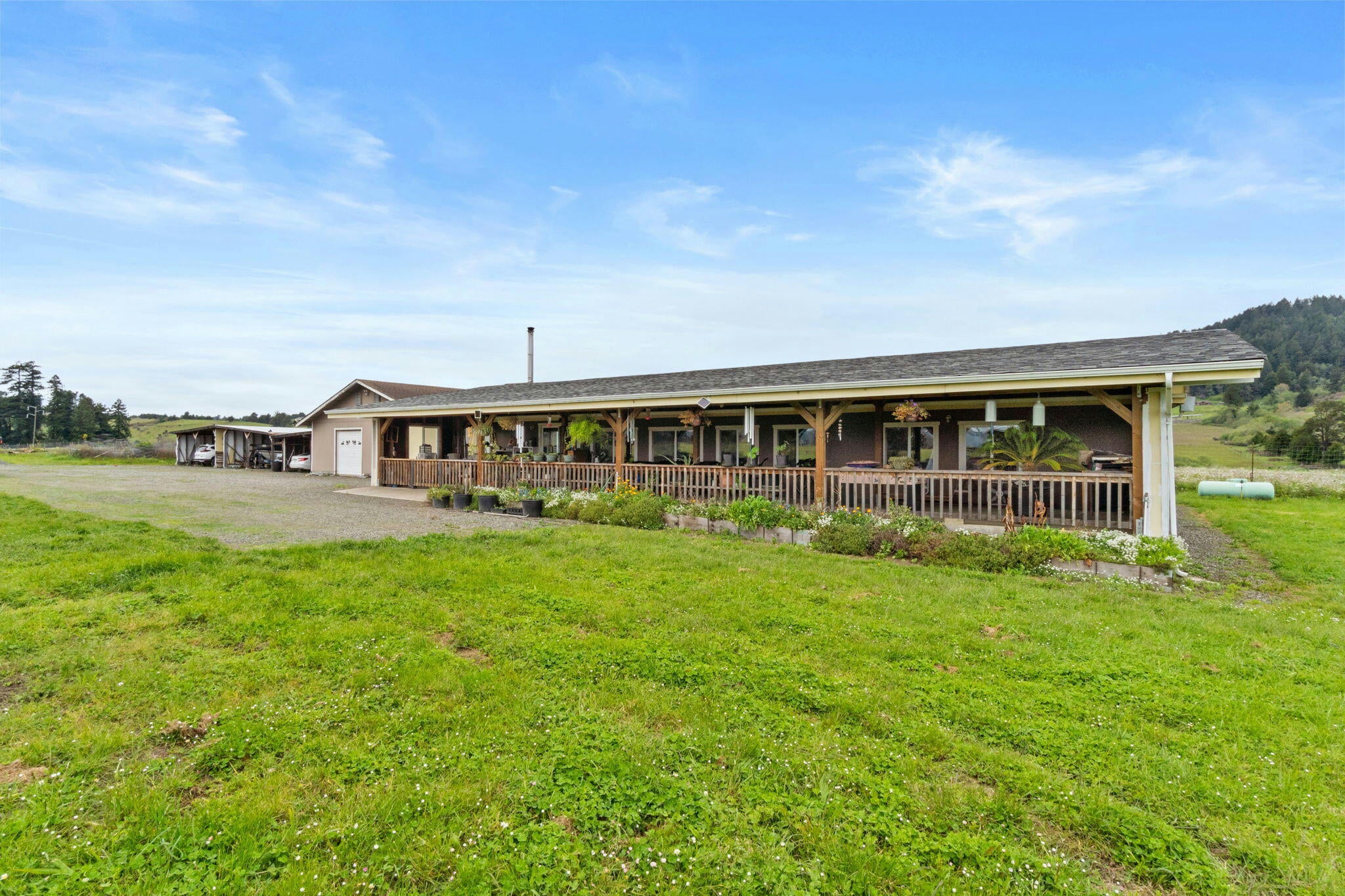 Hydesville, California, 95547, United States, ,2 BathroomsBathrooms,Residential,Active,1769846