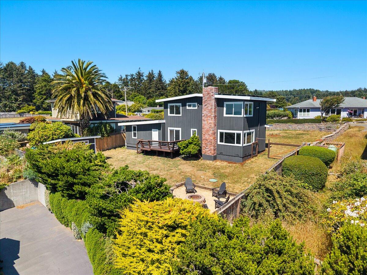 Trinidad, California, 95570, United States, 2 Bedrooms Bedrooms, ,2 BathroomsBathrooms,Residential,Active,1904159