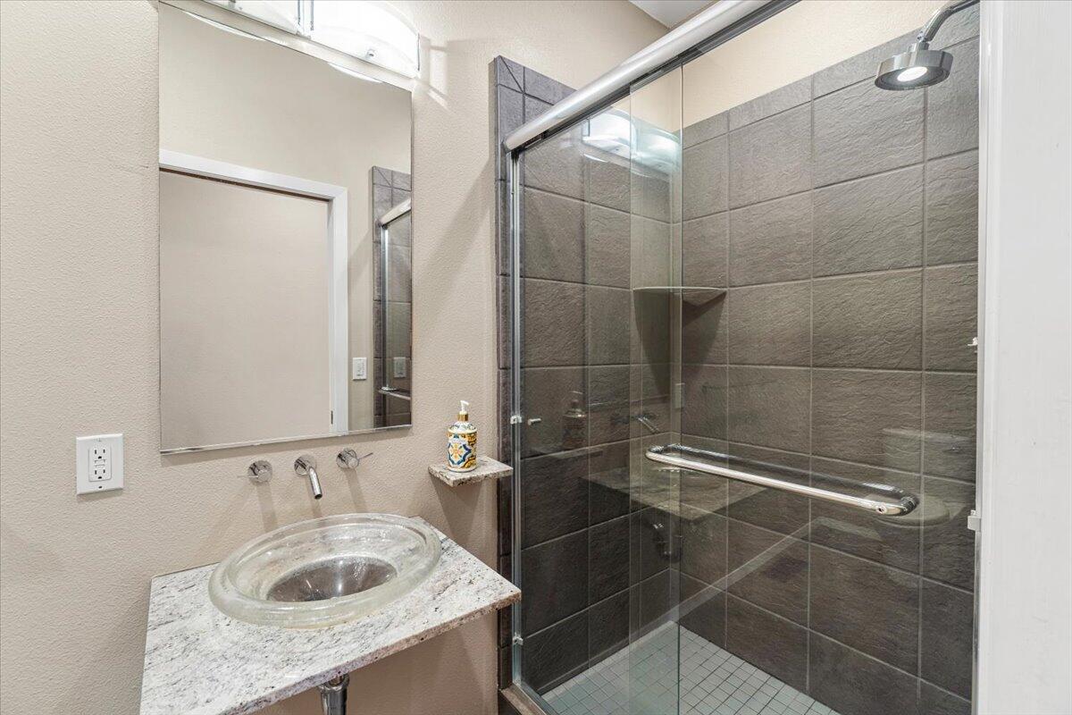 Arcata, California, 95521, United States, 4 Bedrooms Bedrooms, ,4 BathroomsBathrooms,Residential,Active,2007067