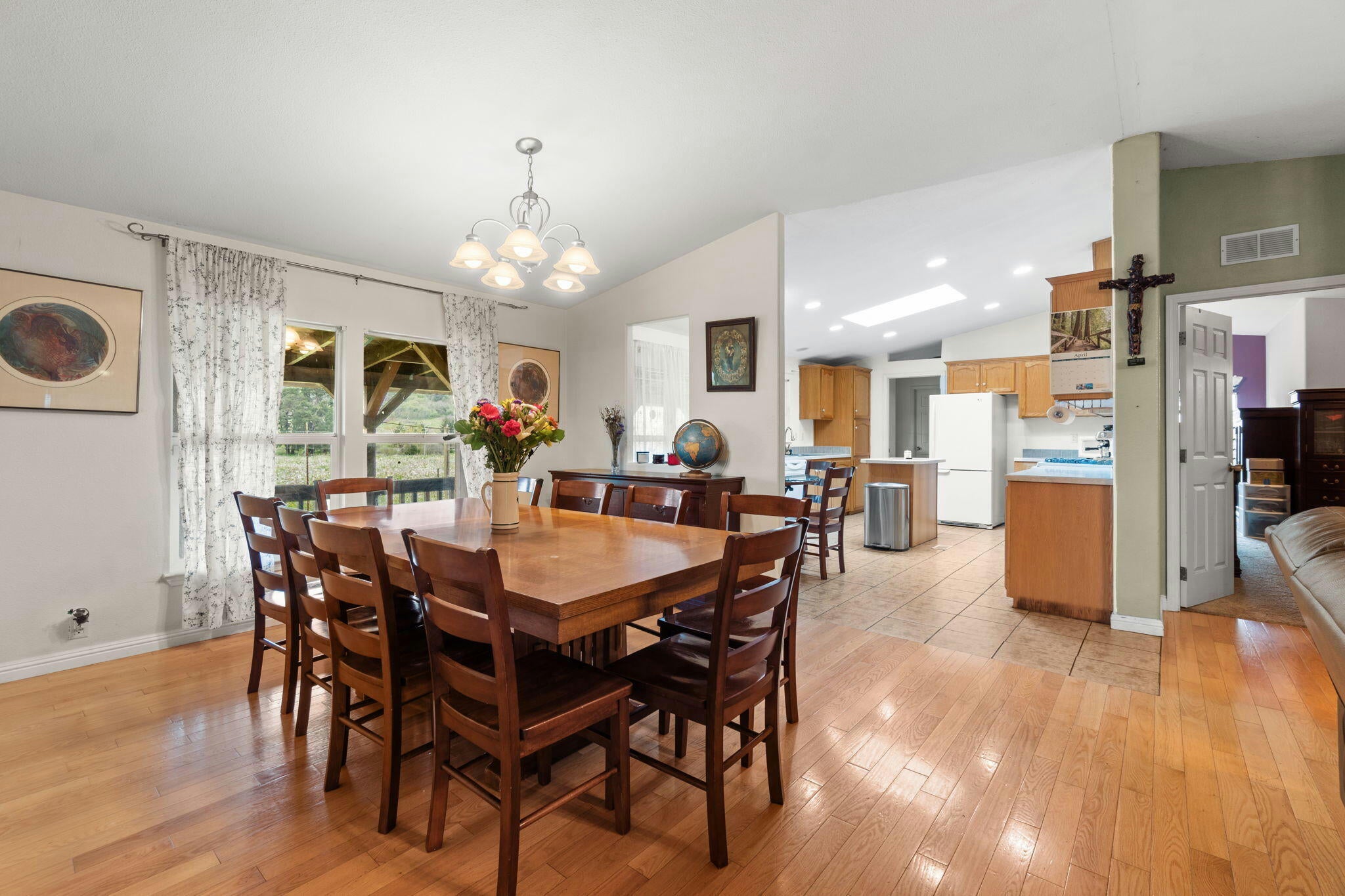 Hydesville, California, 95547, United States, ,2 BathroomsBathrooms,Residential,Active,1769846