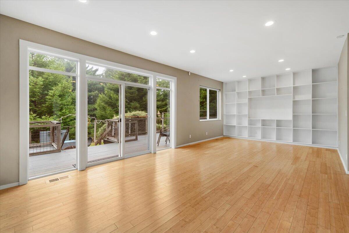 Arcata, California, 95521, United States, 4 Bedrooms Bedrooms, ,4 BathroomsBathrooms,Residential,Active,2007067